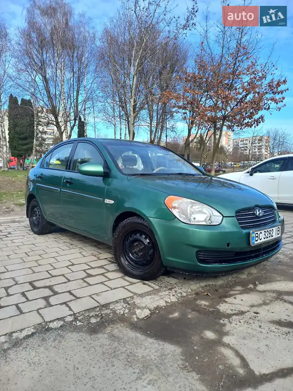 Hyundai Accent