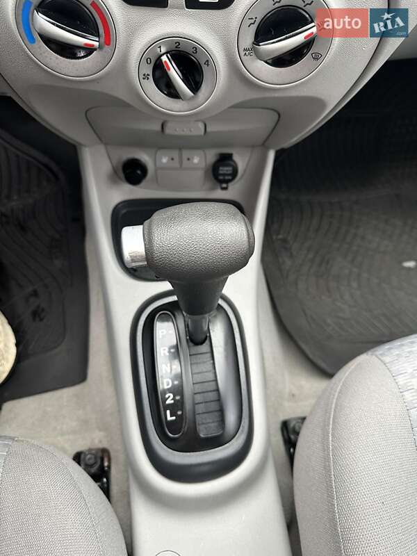 Седан Hyundai Accent 2008 в Чернівцях