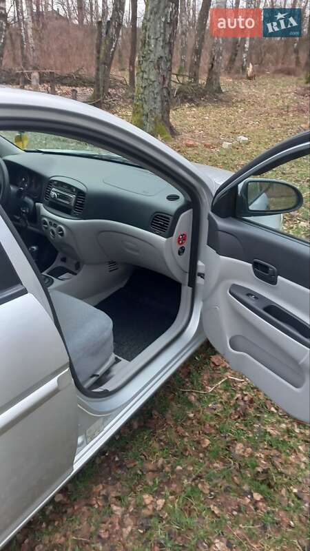 Хетчбек Hyundai Accent 2008 в Чернігові