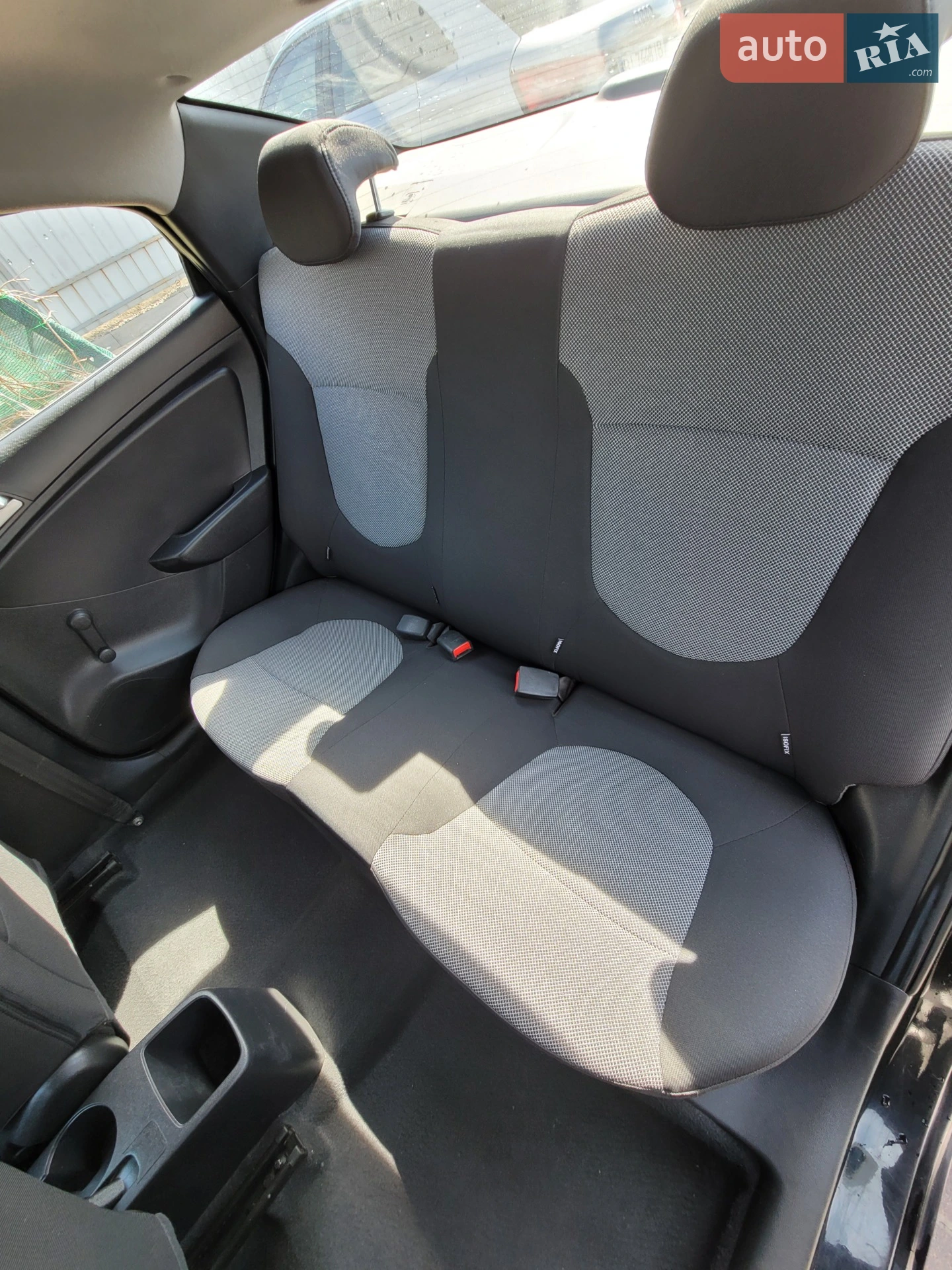 2011 Hyundai Accent - мініатюра 21