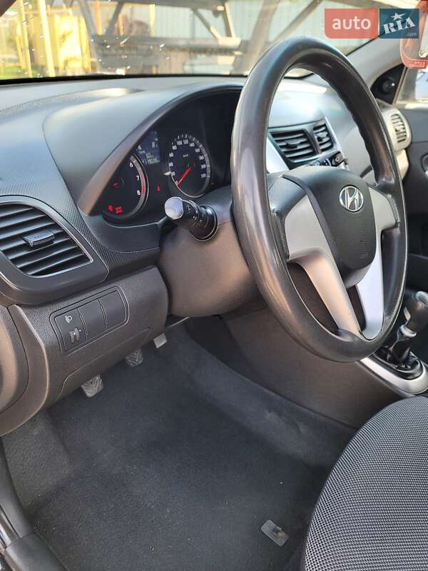 Хетчбек Hyundai Accent 2011 в Києві фото 31 Хетчбек Hyundai Accent 2011 в Києві