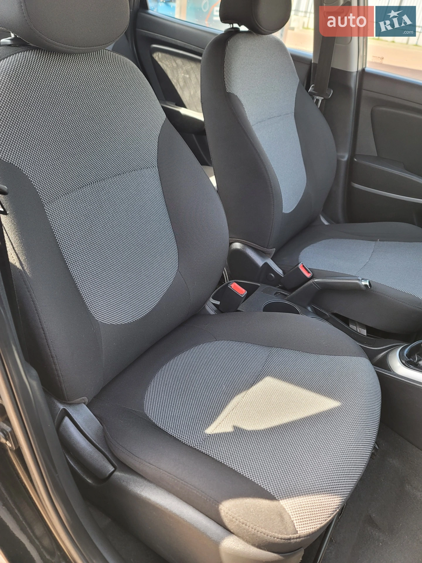 2011 Hyundai Accent - мініатюра 40
