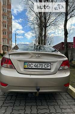 Седан Hyundai Accent 2012 в Львове