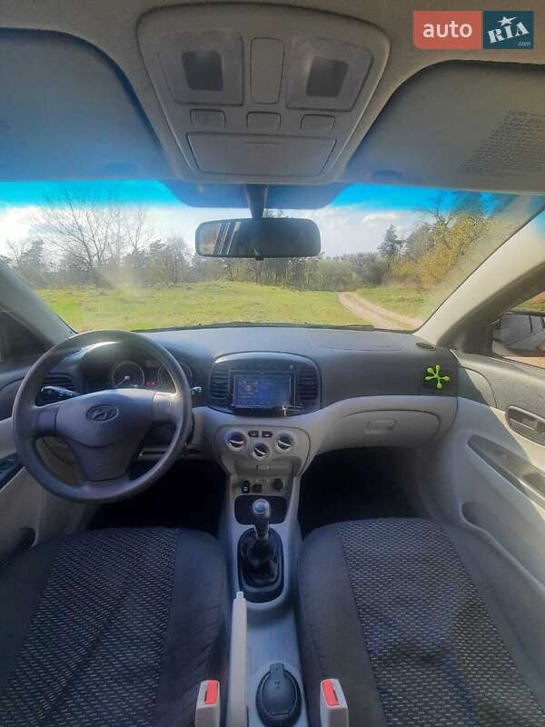 Седан Hyundai Accent 2008 в Сумах