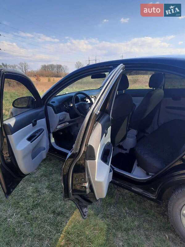 Седан Hyundai Accent 2008 в Сумах