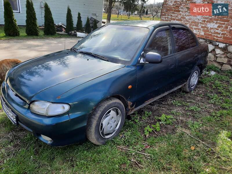 Седан Hyundai Accent 1997 в Голованівську