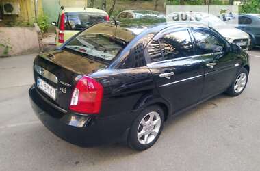 Седан Hyundai Accent 2008 в Киеве