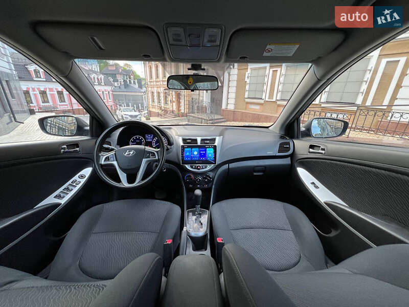 Седан Hyundai Accent 2011 в Киеве