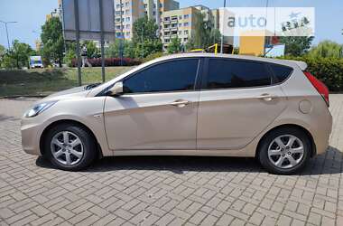 Хэтчбек Hyundai Accent 2013 в Запорожье