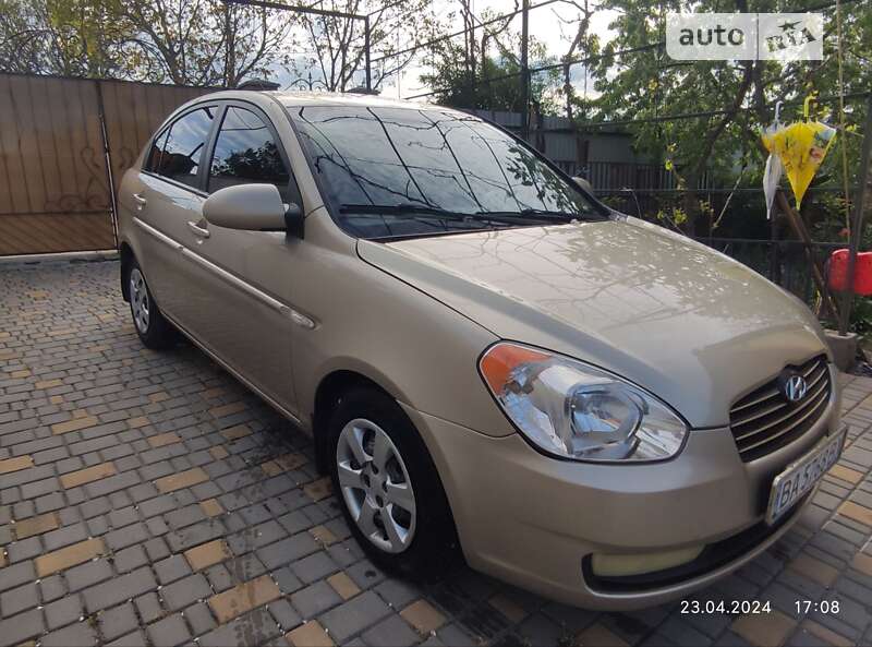 Седан Hyundai Accent 2006 в Первомайську