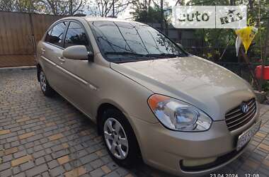 Седан Hyundai Accent 2006 в Первомайске