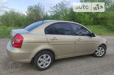 Седан Hyundai Accent 2006 в Первомайске