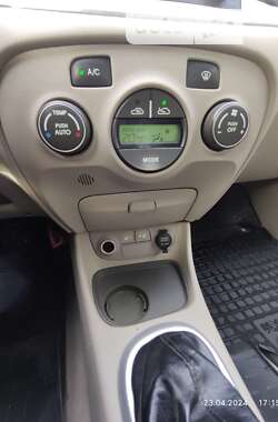 Седан Hyundai Accent 2006 в Первомайске