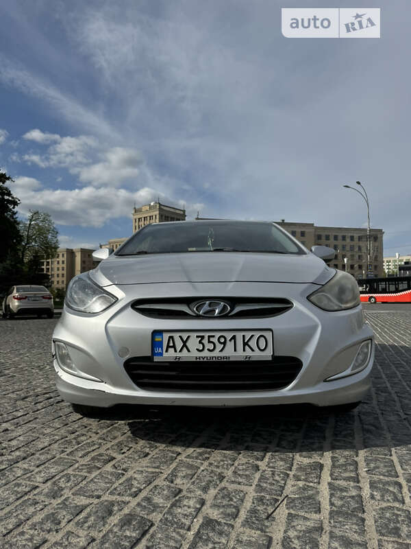 Седан Hyundai Accent 2012 в Харькове