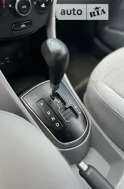Hyundai Accent 2015