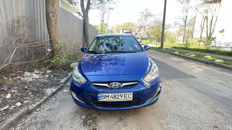 Седан Hyundai Accent 2011 в Киеве