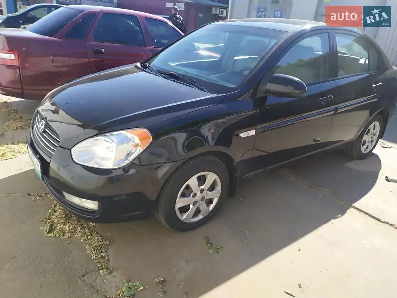 Hyundai Accent