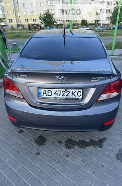 Седан Hyundai Accent 2012 в Виннице
