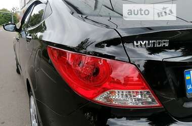 Седан Hyundai Accent 2012 в Киеве