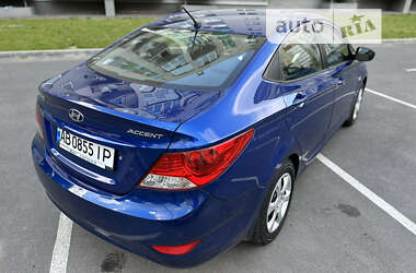 Седан Hyundai Accent 2011 в Виннице