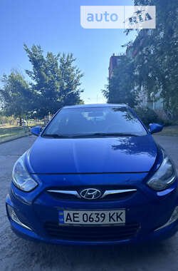 Седан Hyundai Accent 2012 в Кривом Роге