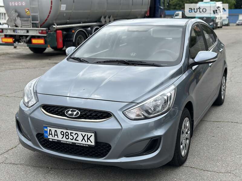 Седан Hyundai Accent 2019 в Києві