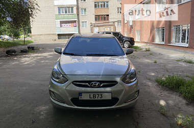 Седан Hyundai Accent 2011 в Умані