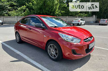 Седан Hyundai Accent 2013 в Виннице