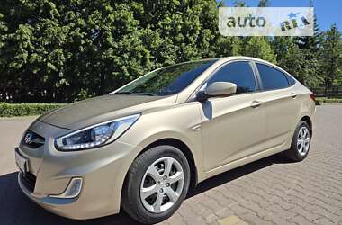 Седан Hyundai Accent 2013 в Миргороді