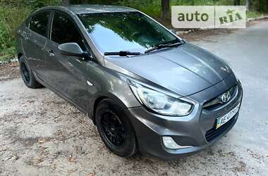 Седан Hyundai Accent 2011 в Києві