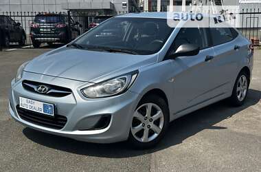 Седан Hyundai Accent 2013 в Києві