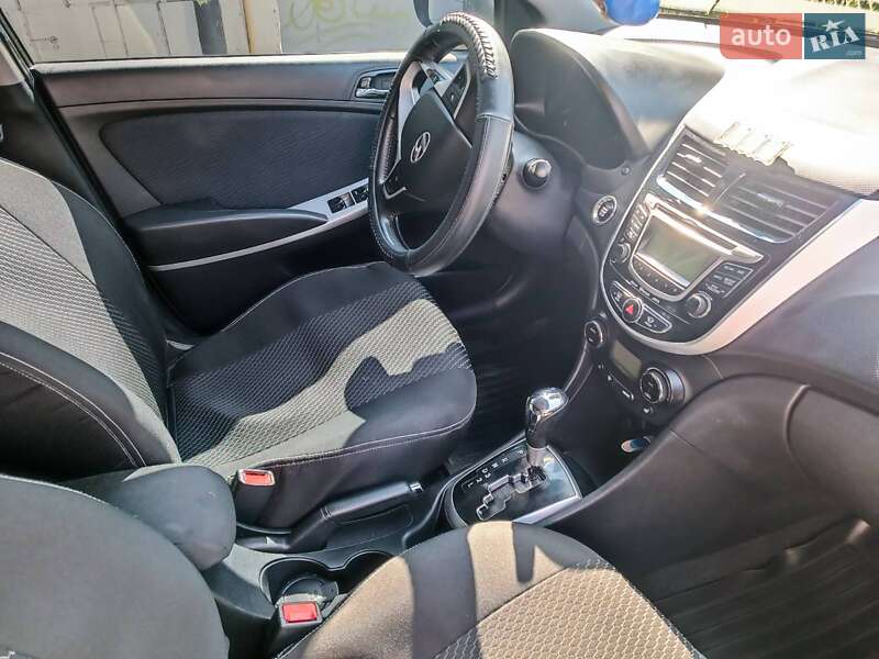 Седан Hyundai Accent 2012 в Києві