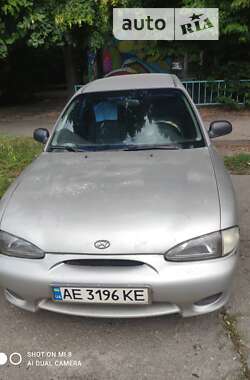 Лифтбек Hyundai Accent 1999 в Днепре