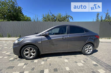 Седан Hyundai Accent 2011 в Тульчине