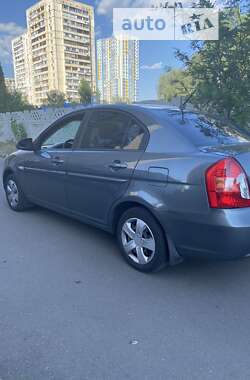 Седан Hyundai Accent 2007 в Киеве