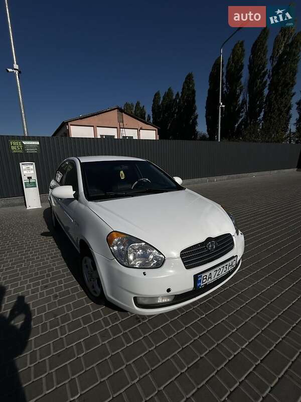 Седан Hyundai Accent 2008 в Кропивницком