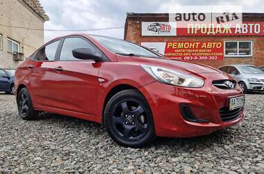 Седан Hyundai Accent 2013 в Смілі