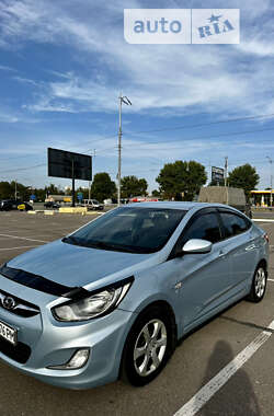 Седан Hyundai Accent 2012 в Киеве