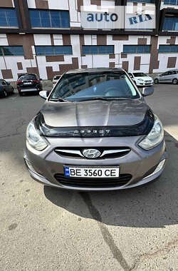 Седан Hyundai Accent 2011 в Миколаєві