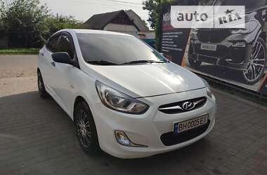 Седан Hyundai Accent 2012 в Березівці