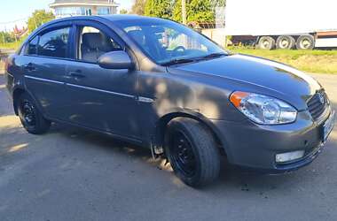 Седан Hyundai Accent 2009 в Ужгороді