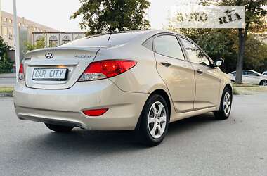 Седан Hyundai Accent 2011 в Києві