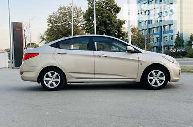 Седан Hyundai Accent 2011 в Києві