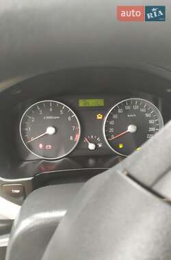 Седан Hyundai Accent 2008 в Гребінці