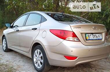 Седан Hyundai Accent 2011 в Кобеляках