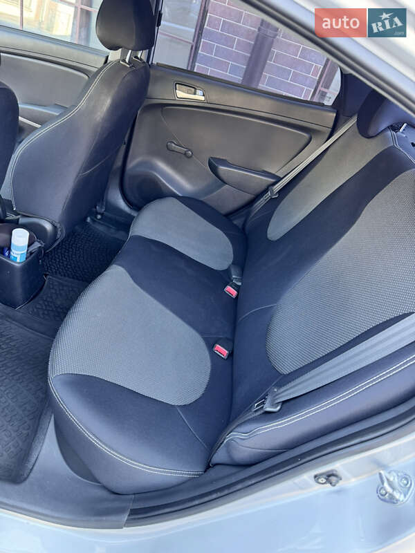 Седан Hyundai Accent 2011 в Києві