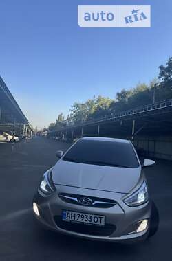 Седан Hyundai Accent 2013 в Краматорську