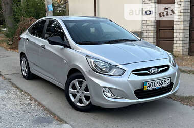 Седан Hyundai Accent 2012 в Харькове