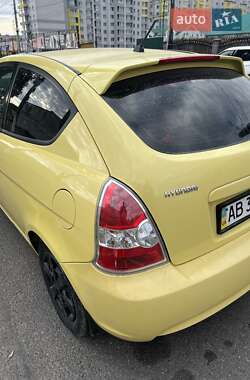 Хэтчбек Hyundai Accent 2008 в 