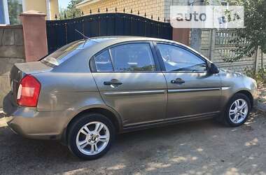 Седан Hyundai Accent 2008 в Чернігові